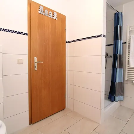 Droese, Haus 8a - 11 *